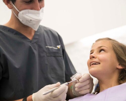 ¿Cuándo llevar a mi hijo al dentista por primera vez?